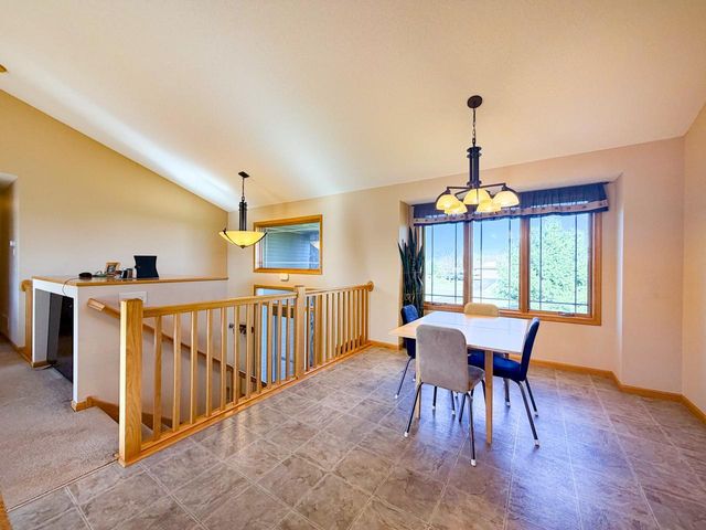 21480 Evergreen Street NW, Oak Grove, MN 55011