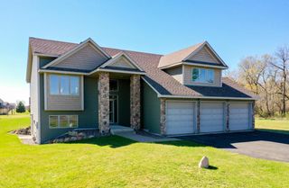 21480 Evergreen Street NW, Oak Grove, MN 55011