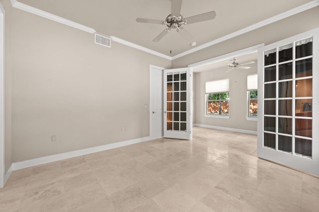 2216 Thornton RD 210, Austin, TX 78704