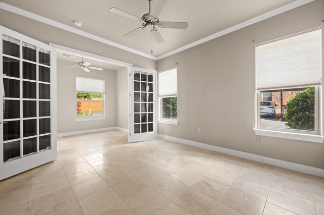 2216 Thornton RD 210, Austin, TX 78704