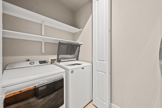 2216 Thornton RD 210, Austin, TX 78704