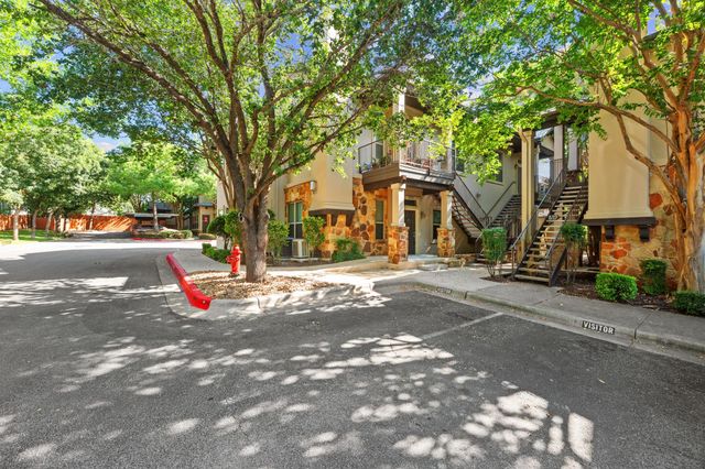 2216 Thornton RD 210, Austin, TX 78704