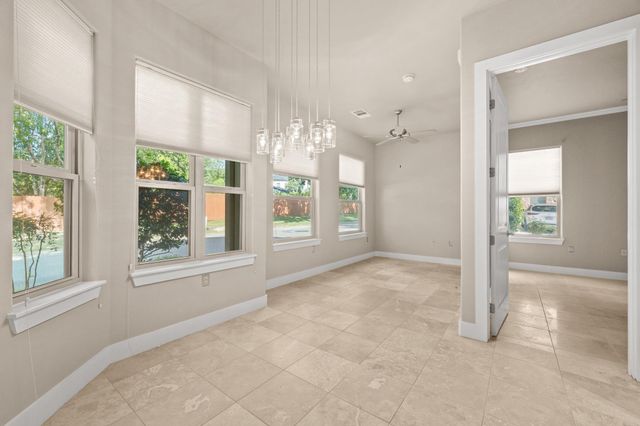 2216 Thornton RD 210, Austin, TX 78704