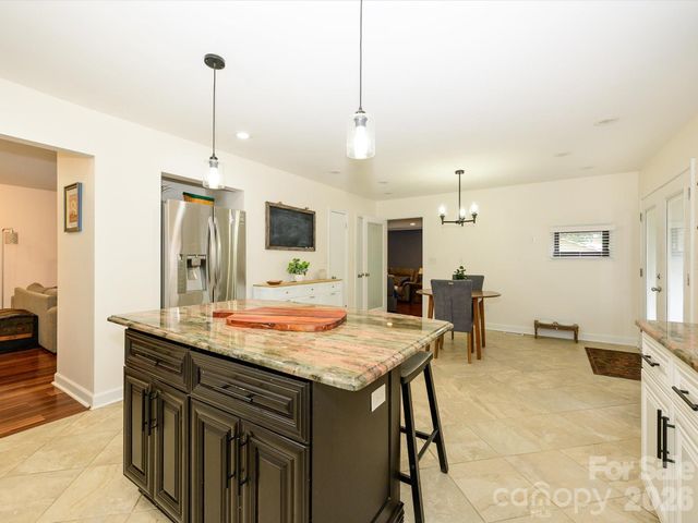 1106 Robinhood Lane, Kannapolis, NC 28081