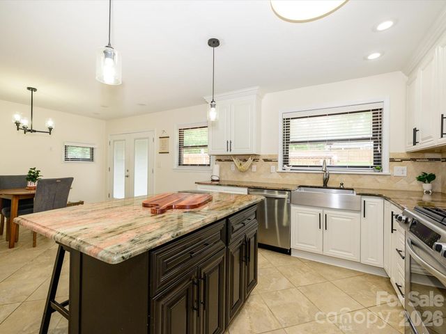 1106 Robinhood Lane, Kannapolis, NC 28081