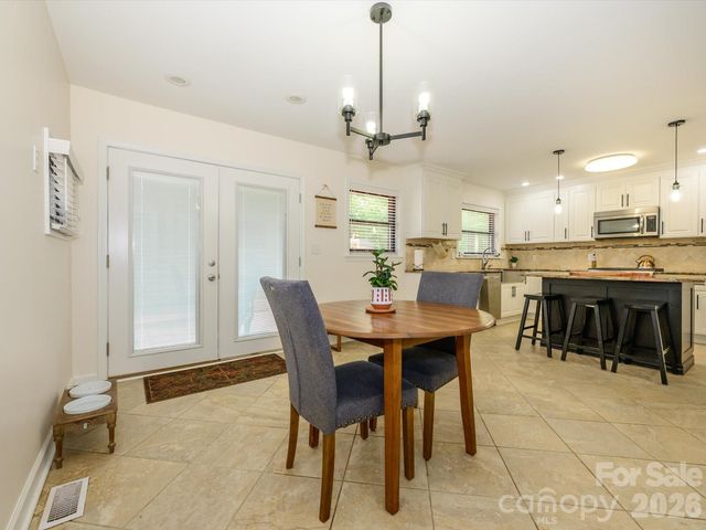1106 Robinhood Lane, Kannapolis, NC 28081