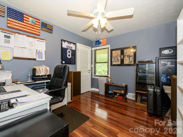 1106 Robinhood Lane, Kannapolis, NC 28081