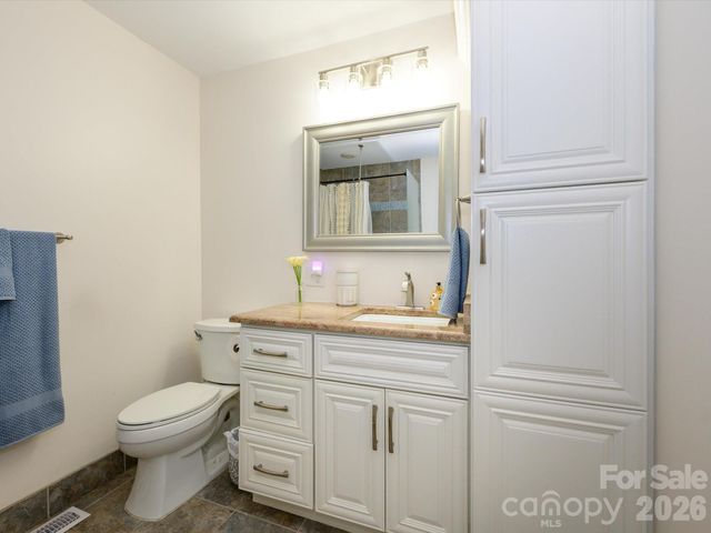 1106 Robinhood Lane, Kannapolis, NC 28081