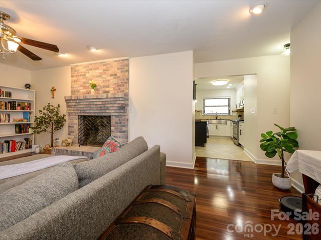 1106 Robinhood Lane, Kannapolis, NC 28081