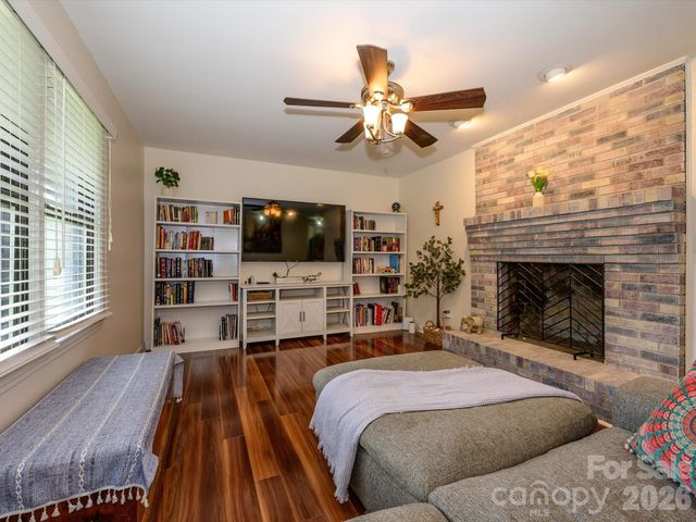 1106 Robinhood Lane, Kannapolis, NC 28081