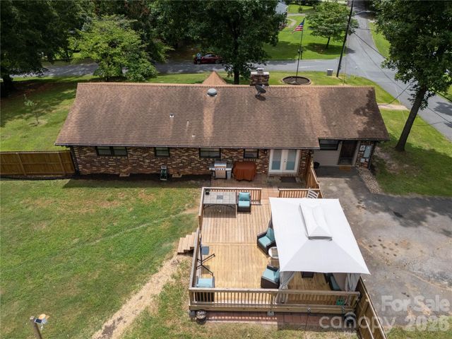1106 Robinhood Lane, Kannapolis, NC 28081
