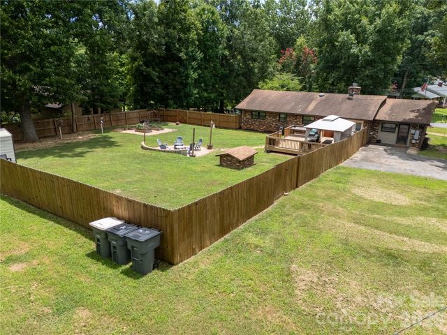1106 Robinhood Lane, Kannapolis, NC 28081