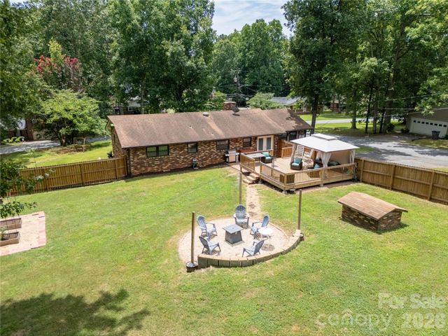 1106 Robinhood Lane, Kannapolis, NC 28081