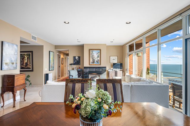 445 E NORTH WATER Street 2003, Chicago, IL 60611