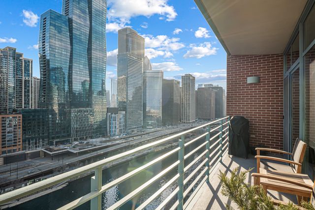 445 E NORTH WATER Street 2003, Chicago, IL 60611