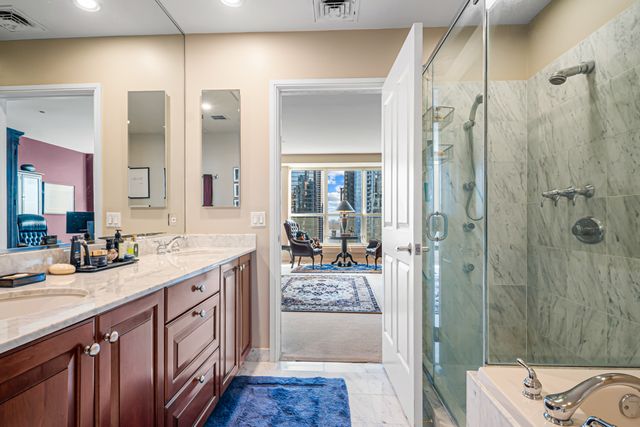 445 E NORTH WATER Street 2003, Chicago, IL 60611