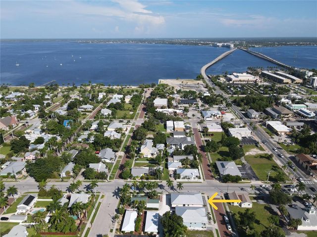 301 GOLDSTEIN STREET, Punta Gorda, FL 33950