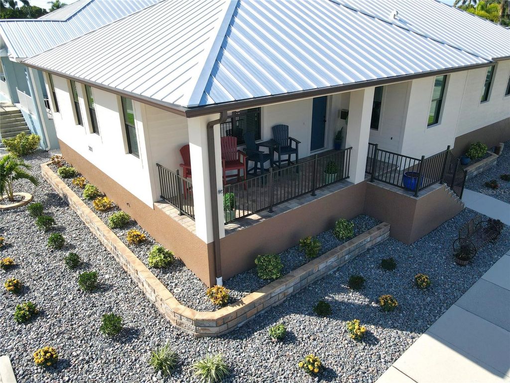 Image 2 of property listing at 301 GOLDSTEIN STREET, Punta Gorda, FL 33950