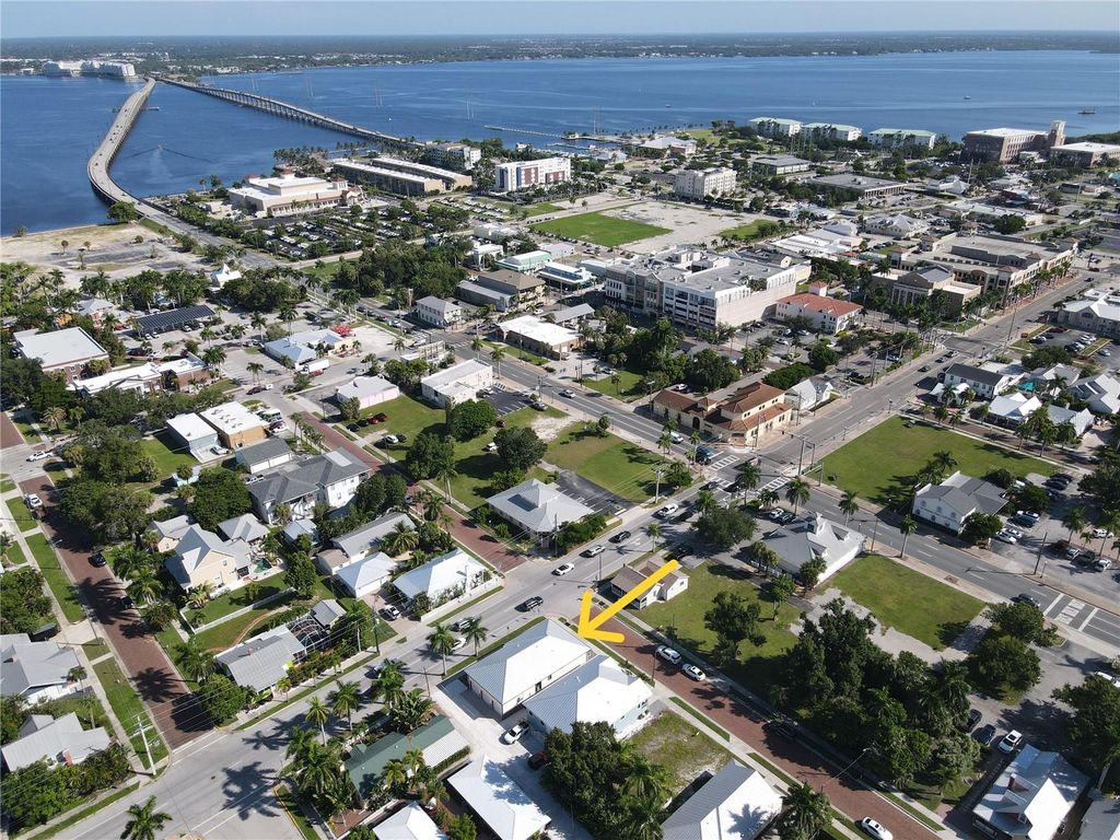 Image 45 of property listing at 301 GOLDSTEIN STREET, Punta Gorda, FL 33950
