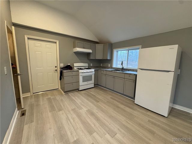 549 Indian Church Road 1, West Seneca, NY 14224