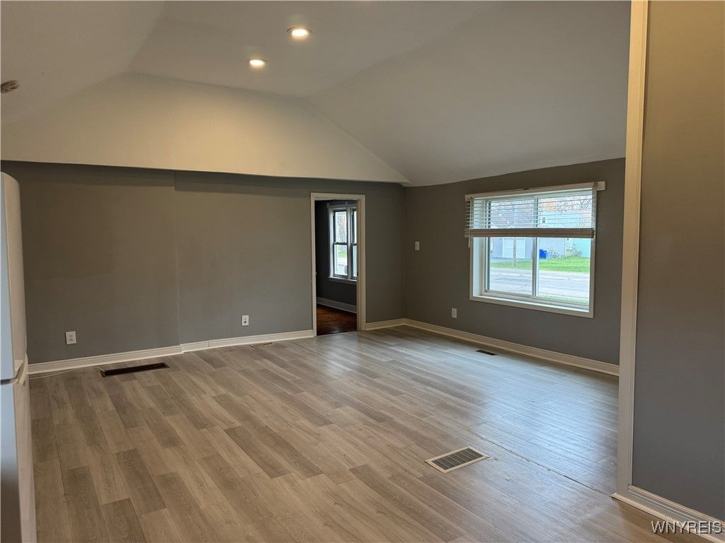 549 Indian Church Road 1, West Seneca, NY 14224