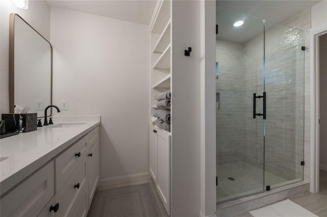 1218 Shadeland Drive, Houston, TX 77043