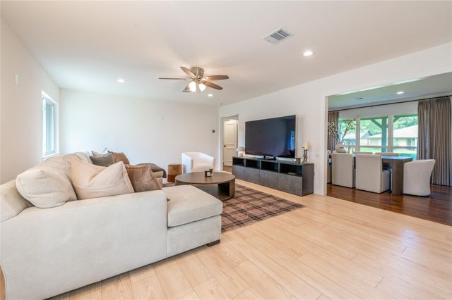 1218 Shadeland Drive, Houston, TX 77043
