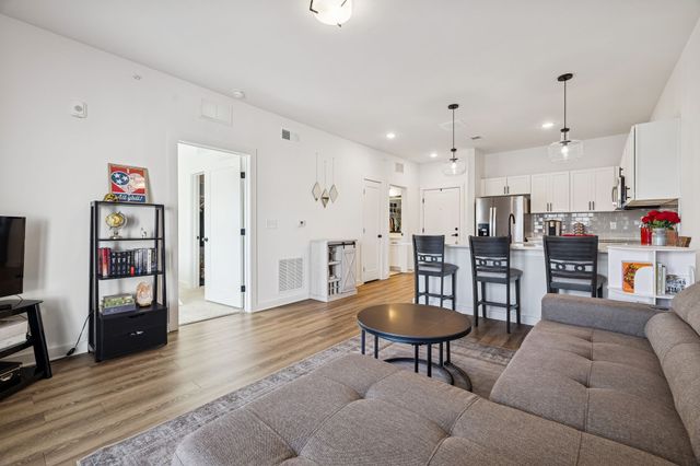 1540 Lebanon Pike Unit 414, Nashville, TN 37210