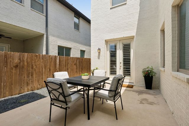 520 Sheer Bliss Lane, Fort Worth, TX 76114