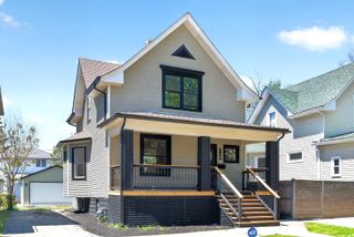 716 S 7th Avenue, Maywood, IL 60153