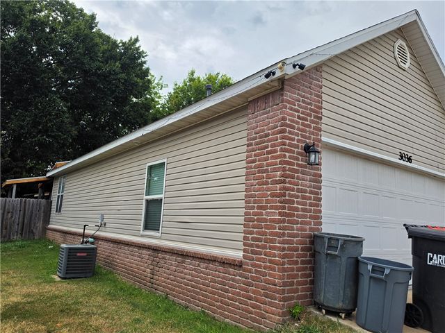 3036 Beaver Creek Street, Springdale, AR 72764