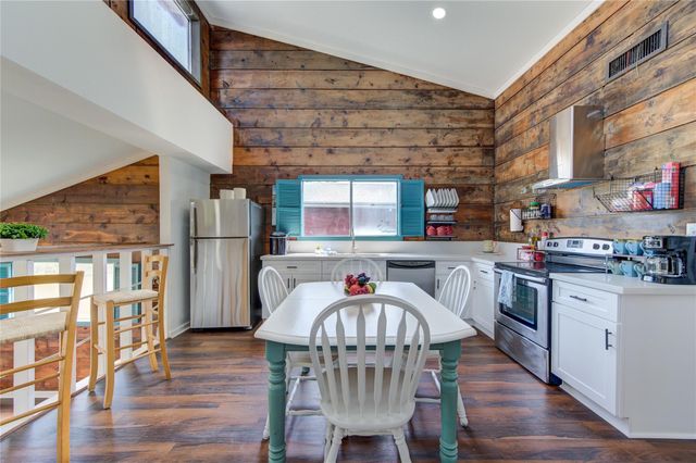 411 Galley Way, Freeport, TX 77541