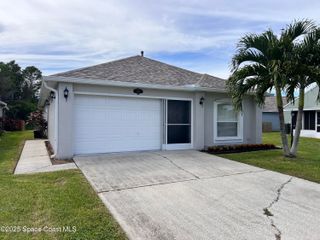 2245 Redwood Circle NE, Palm Bay, FL 32905