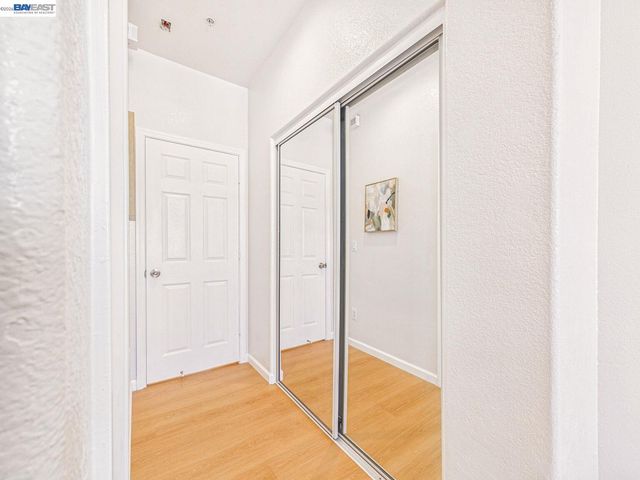 511 Summer Ln, Richmond, CA 94806