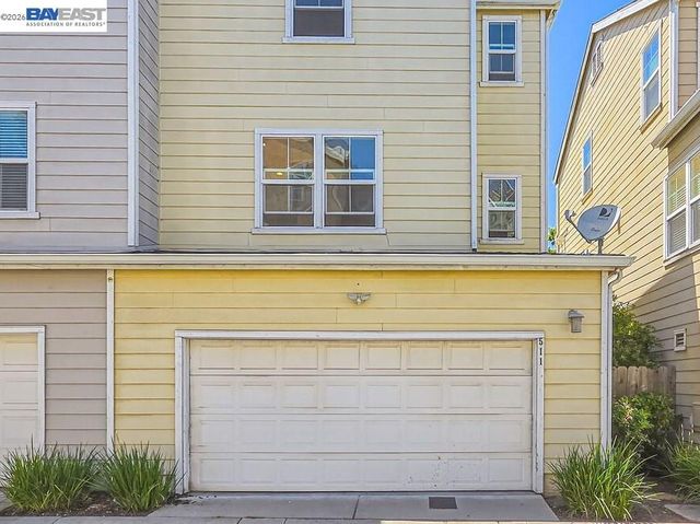 511 Summer Ln, Richmond, CA 94806