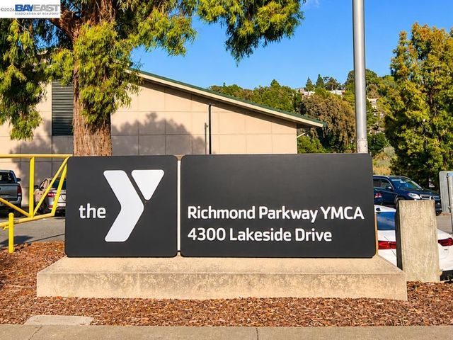 511 Summer Ln, Richmond, CA 94806
