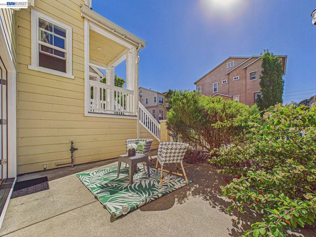 511 Summer Ln, Richmond, CA 94806