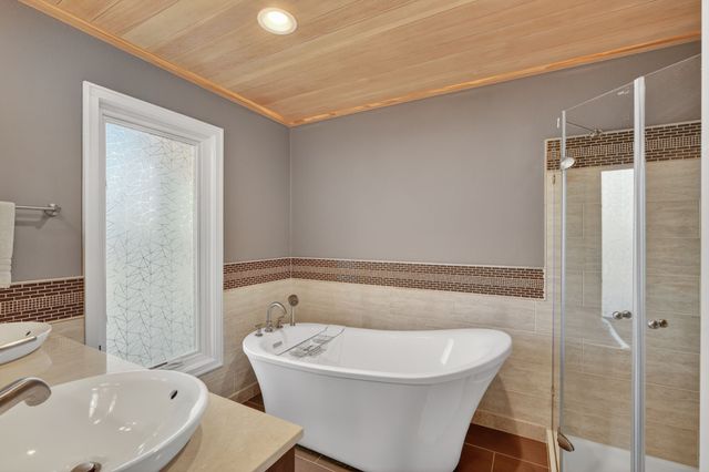 2900 Virginia Place, Des Moines, IA 50321