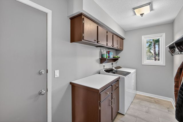 2900 Virginia Place, Des Moines, IA 50321