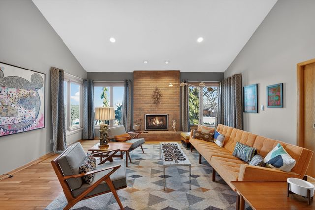 2900 Virginia Place, Des Moines, IA 50321