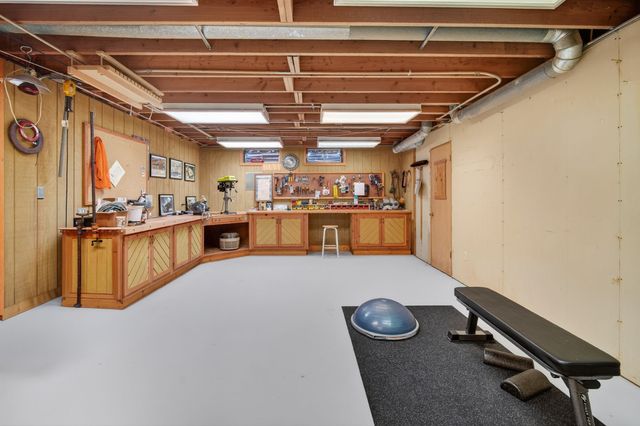 2900 Virginia Place, Des Moines, IA 50321