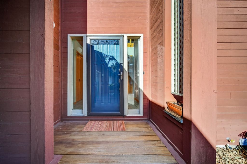 2900 Virginia Place, Des Moines, IA 50321