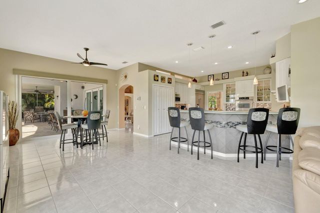 2799 SE Bluem Way, Port St Lucie, FL 34952