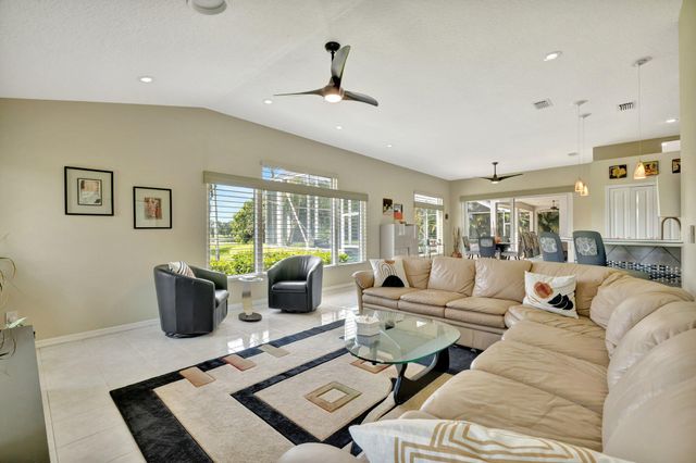 2799 SE Bluem Way, Port St Lucie, FL 34952