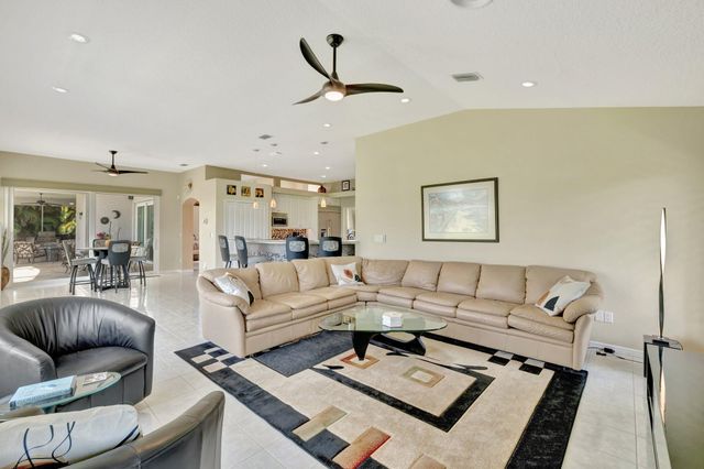 2799 SE Bluem Way, Port St Lucie, FL 34952