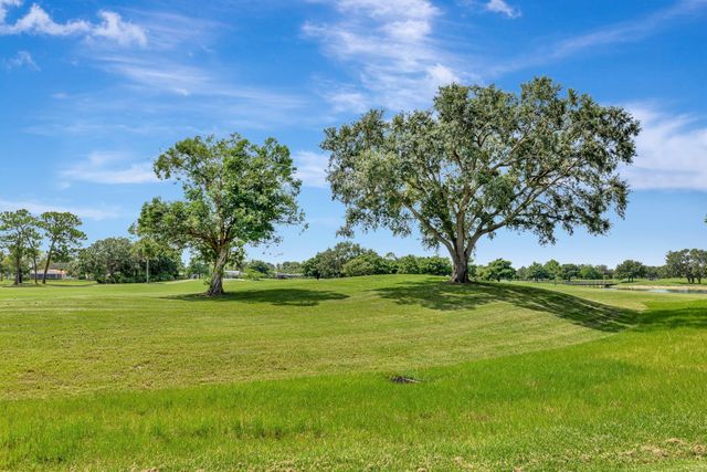 2799 SE Bluem Way, Port St Lucie, FL 34952