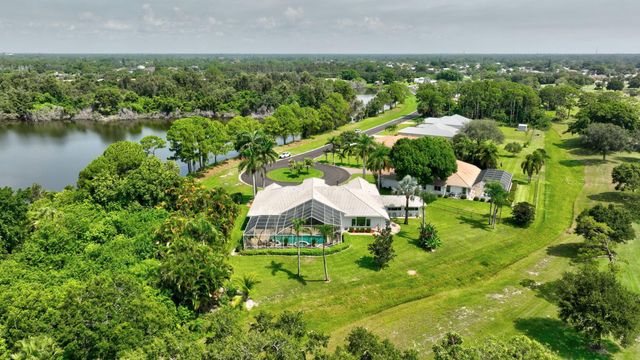 2799 SE Bluem Way, Port St Lucie, FL 34952