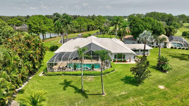 2799 SE Bluem Way, Port St Lucie, FL 34952