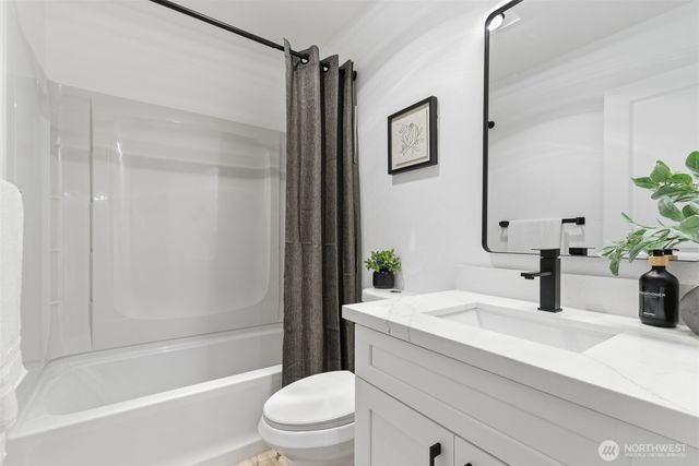 21707 Beachside Drive SE, Yelm, WA 98597