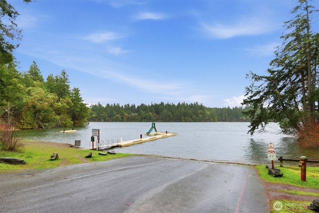 21707 Beachside Drive SE, Yelm, WA 98597